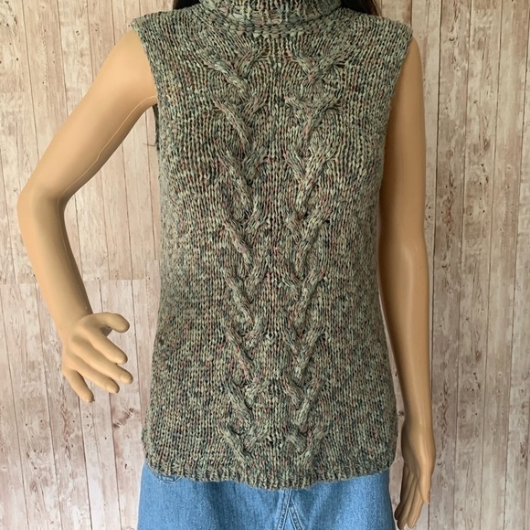 CO & Eddy Woven Sleeveless Sweater Turtle Neck - Picture 5 of 9